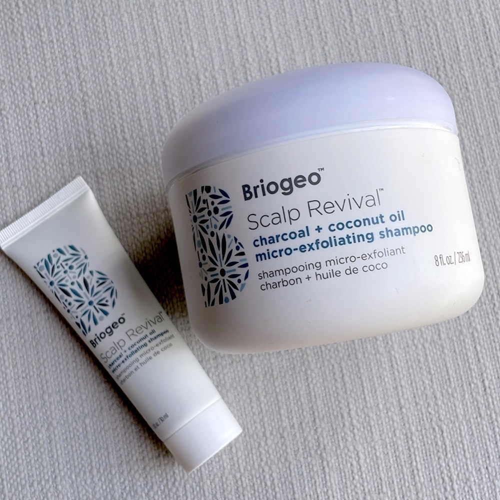 BRIOGEO Scalp Revival Charcoal +Coconut Oil Micro-Exfoliating Scrub set